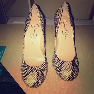 Jessica Simpson heels